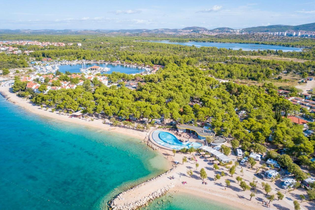 Mobile Homes Solaris Vacanceselect Šibenik Eksteriør bilde